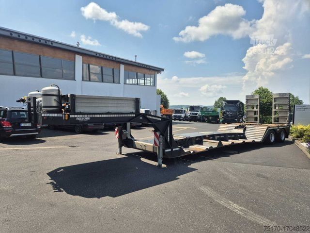 Auflieger  Ressenig SATL2-400 teleskop.-Maschinentieflader