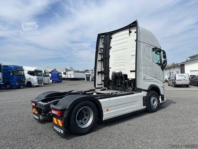 وحدة جرار قياسية Volvo FH 500 Aero Euro 6 Globe XL Leder Mikrowelle