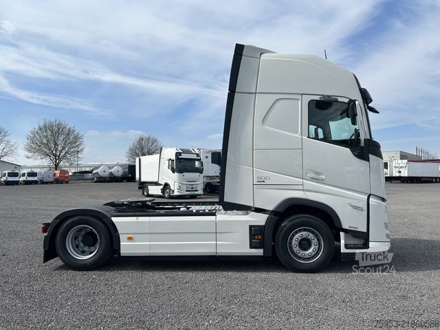 Vakio vetoauto Volvo FH 500 Aero Euro 6 Globe XL Leder Mikrowelle