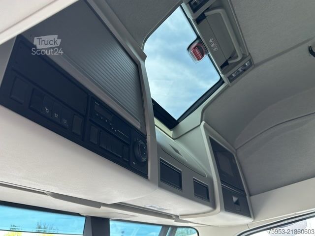 وحدة جرار قياسية Volvo FH 500 Aero Euro 6 Globe XL Leder Mikrowelle