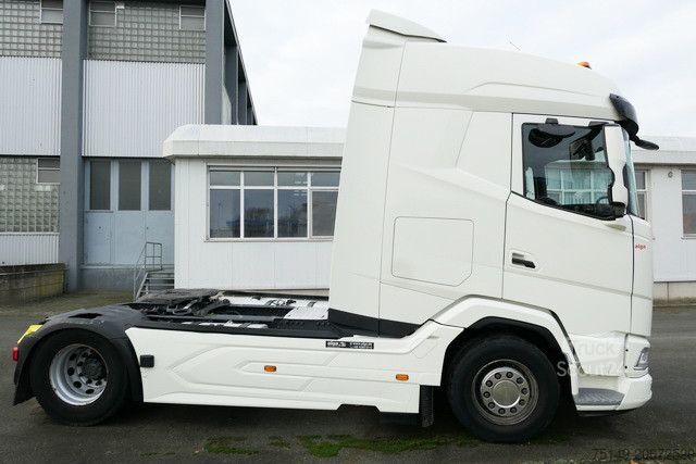 Standard dragbil DAF XG 530 FT 4x2, Intarder, 2x Tank, Standklima