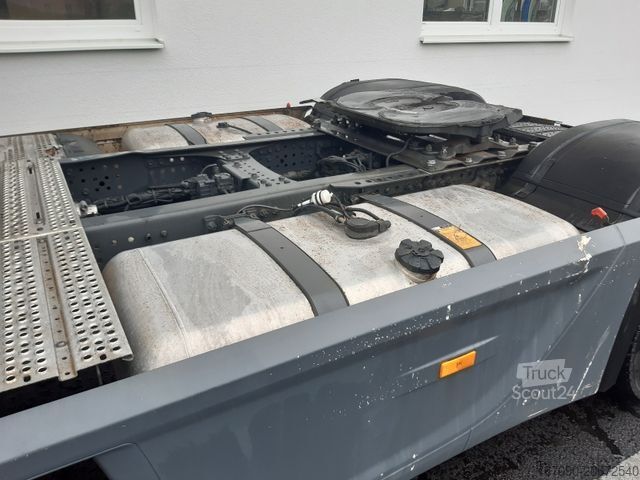 Standard dragbil MERCEDES-BENZ Actros 1843LS Stream 2,30 Retarder