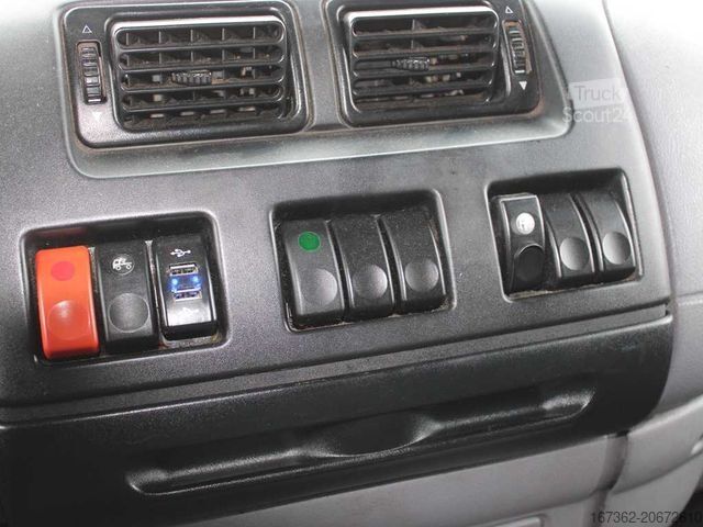 Platós teherautó DAF LF 55.250, EURO 4, SIDEWALLS, PALFINGER PKK15500