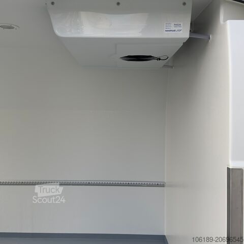 Refrigerated box wagon RENAULT Master L3 H2 - novotruck KĂĽhlfahrzeug