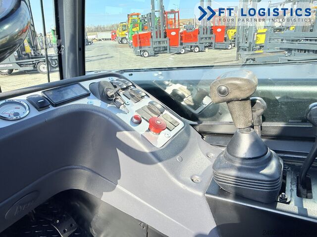 телескопический погрузчик JCB TLT 30D NEW TIRES CABIN ONLY 4478 HOUR