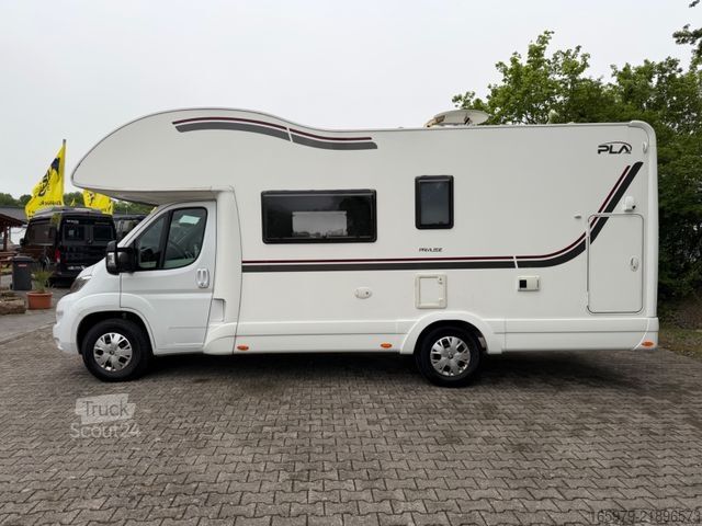 Autocaravana con alcoba P.L.A. Siena 435