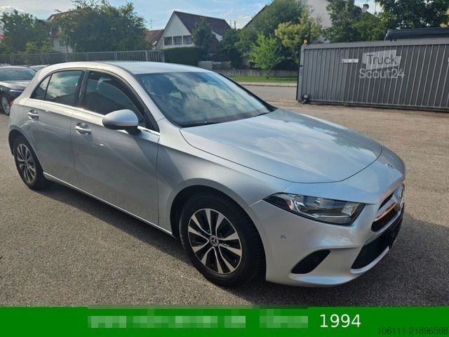 Dodávka MERCEDES-BENZ A 200 A -Klasse  Navigation Kamera