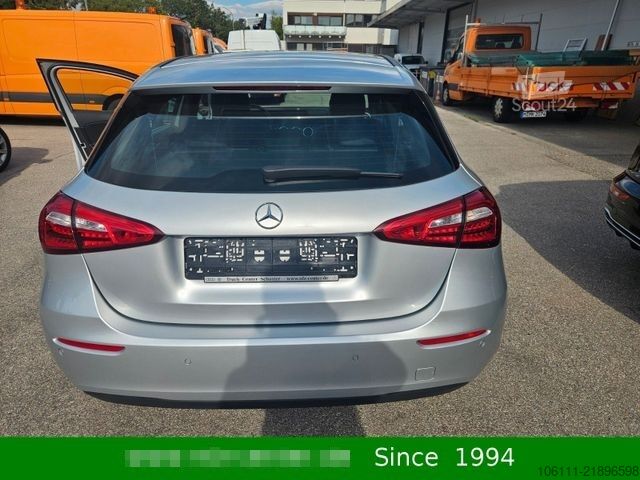 Dodávka MERCEDES-BENZ A 200 A -Klasse Navigation Kamera