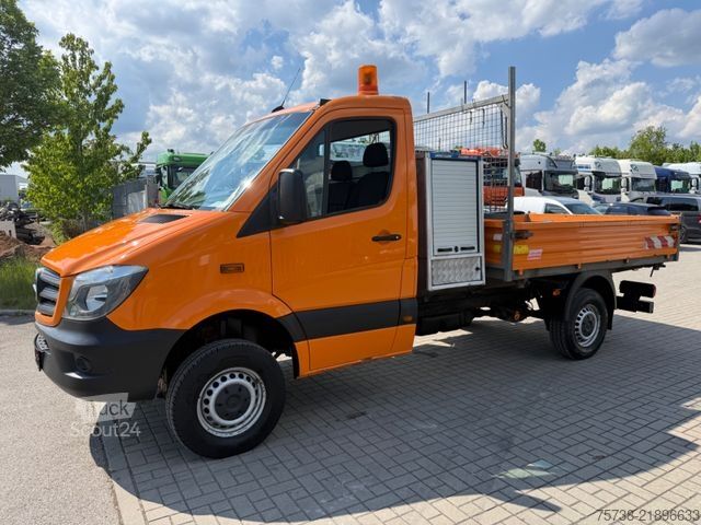 Tippbil skåpbil MERCEDES-BENZ Sprinter 316 CDI /4x4 Allrad/Kipper/AHK