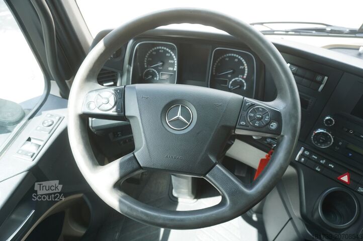 Karavan Mercedes-Benz Actros 2542 / NEW tow truck / steered 3r