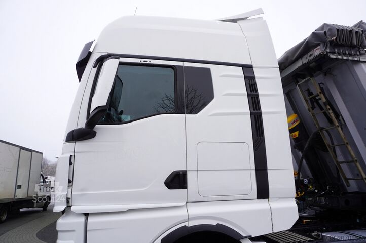 Ťahač a sklápací náves MAN TGX 18.510 4×2 tractor unit / Sleeper ca