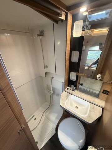 Ημι-ενσωματωμένο αυτοκινούμενο τροχόσπιτο Knaus Tourer Van 500 MQ Vansation