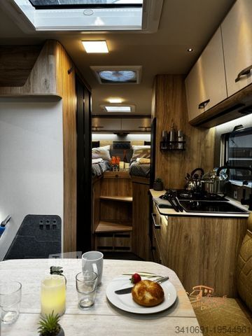 Camping-car semi-intégré EURAMOBIL Xtura 686 EF 4x4  Lagerfahrzeug Autark Offroad