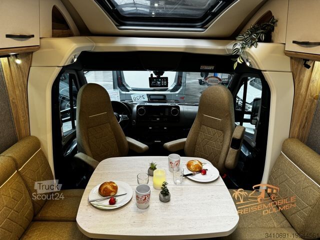 Camping-car semi-intégré EURAMOBIL Xtura 686 EF 4x4  Lagerfahrzeug Autark Offroad