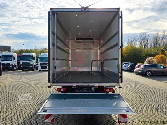 Soğutuculu kamyon MERCEDES-BENZ Atego 1218 / Ldbw / Seitentür: rechts