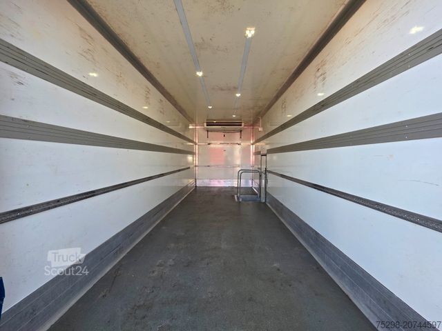 Soğutuculu kamyon MERCEDES-BENZ Atego 1218 / Ldbw / Seitentür: rechts