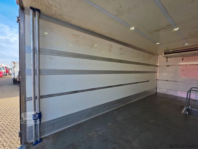 Soğutuculu kamyon MERCEDES-BENZ Atego 1218 / Ldbw / Seitentür: rechts