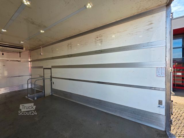 Soğutuculu kamyon MERCEDES-BENZ Atego 1218 / Ldbw / Seitentür: rechts