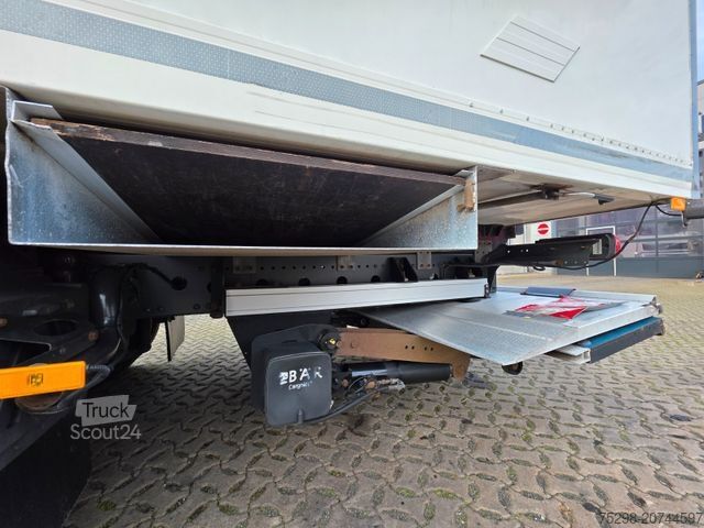 Soğutuculu kamyon MERCEDES-BENZ Atego 1218 / Ldbw / Seitentür: rechts