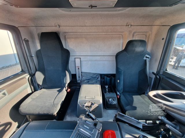 Soğutuculu kamyon MAN TGM 18.290 4X2 LL / Ladebordwand / 2 Tanks