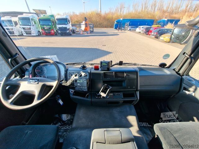 Soğutuculu kamyon MAN TGM 18.290 4X2 LL / Ladebordwand / 2 Tanks