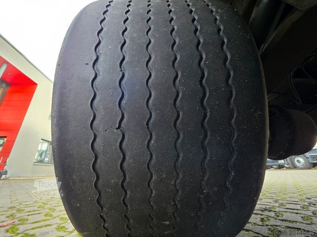 Open semitrailer with tarp SCHMITZ CARGOBULL SCS 24/L - 13.62 Mega / Palettenkasten / Hubdach