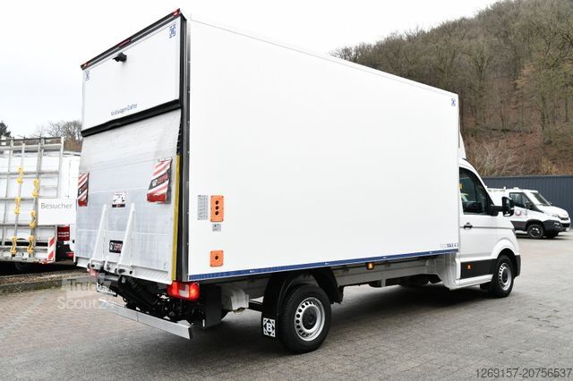 Transporter mit Koffer VOLKSWAGEN Crafter Koffer Ladebordwand 35 lang Standheizung