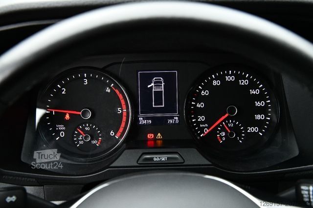 Transporter mit Koffer VOLKSWAGEN Crafter Koffer Ladebordwand 35 lang Standheizung