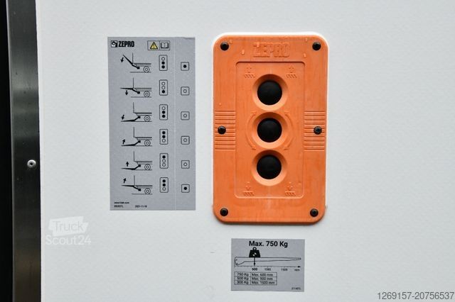 Transporter mit Koffer VOLKSWAGEN Crafter Koffer Ladebordwand 35 lang Standheizung