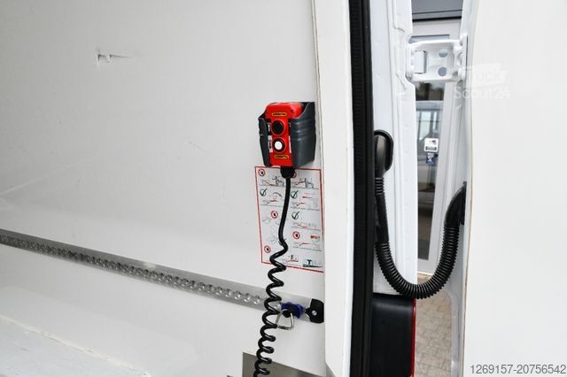 Koelwagen met geïsoleerde laadbak MERCEDES-BENZ Sprinter 316CDI Kühlkasten Tief-Kühler Standkühl