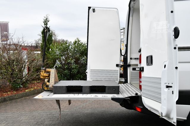 Koelwagen met geïsoleerde laadbak MERCEDES-BENZ Sprinter 316CDI Kühlkasten Tief-Kühler Standkühl