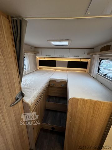 Półzintegrowany kamper SUNLIGHT Adventure T 68