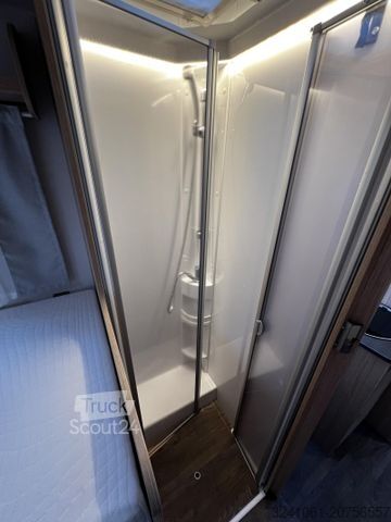 Półzintegrowany kamper SUNLIGHT Adventure T 68