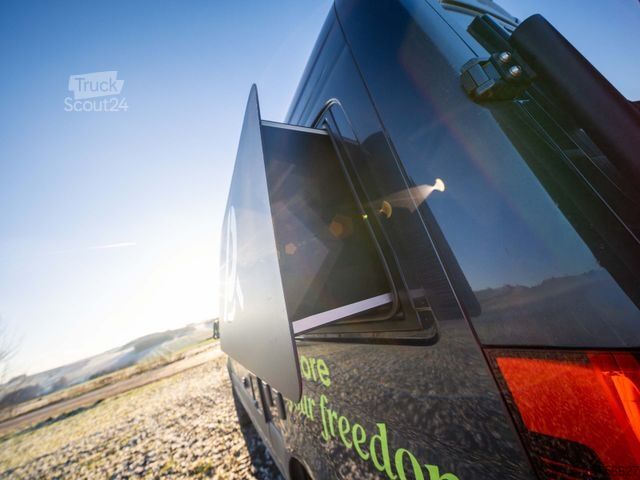 Kastenwagen Wohnmobil / Campervan PÖSSL MB Sprinter 4x4 Roadstar X SlideOut/Autark