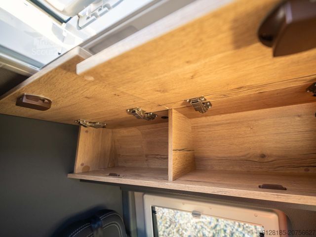 Kastenwagen Wohnmobil / Campervan PÖSSL MB Sprinter 4x4 Roadstar X SlideOut/Autark