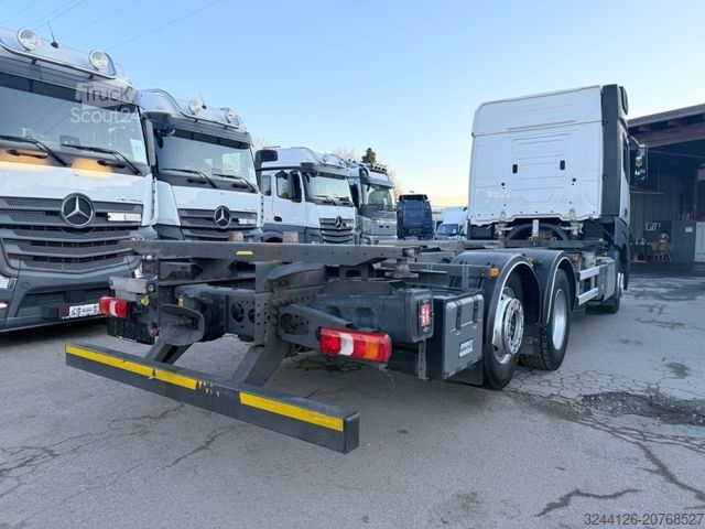 Wissellaadbak vrachtwagen MERCEDES-BENZ EX-Bundeswehr/Fahrschul-LKW/5Sitze/Veigel/Actros