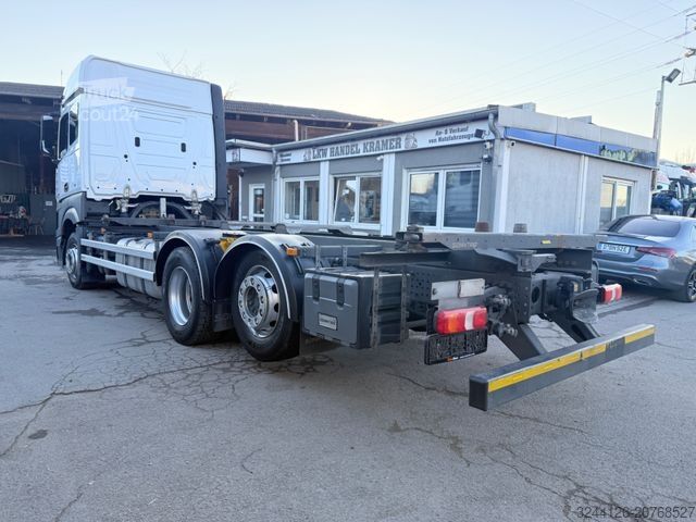 Wissellaadbak vrachtwagen MERCEDES-BENZ EX-Bundeswehr/Fahrschul-LKW/5Sitze/Veigel/Actros