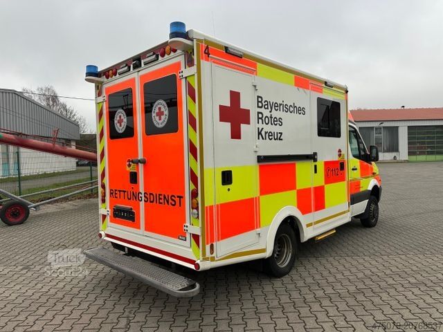 Feuerwehrfahrzeug MERCEDES-BENZ Sprinter 519 RTW / 4x4 Allrad / WAS Trage