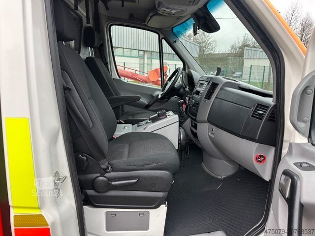 Feuerwehrfahrzeug MERCEDES-BENZ Sprinter 519 RTW / 4x4 Allrad / WAS Trage