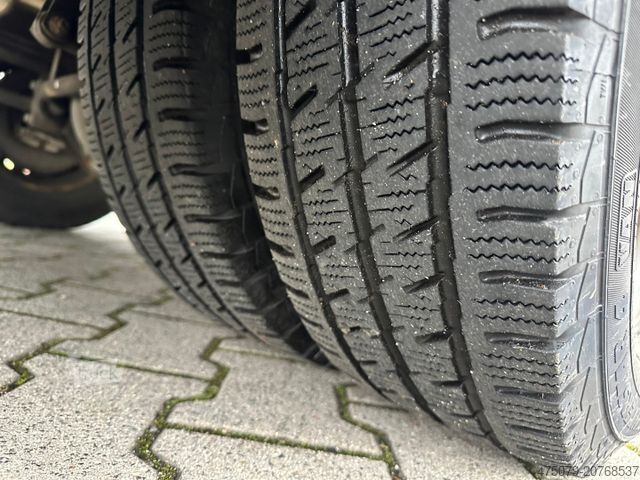 Feuerwehrfahrzeug MERCEDES-BENZ Sprinter 519 RTW / 4x4 Allrad / WAS Trage