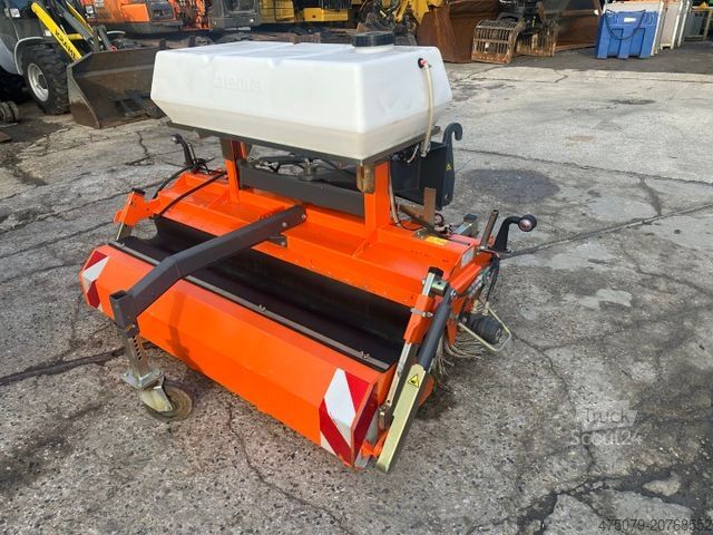 Riteņu iekrāvējs WACKER WL 38 / Kehrmaschine / Gabel / 2 x Schaufel