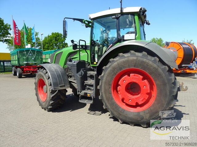 Tractor Fendt 828 VARIO S4