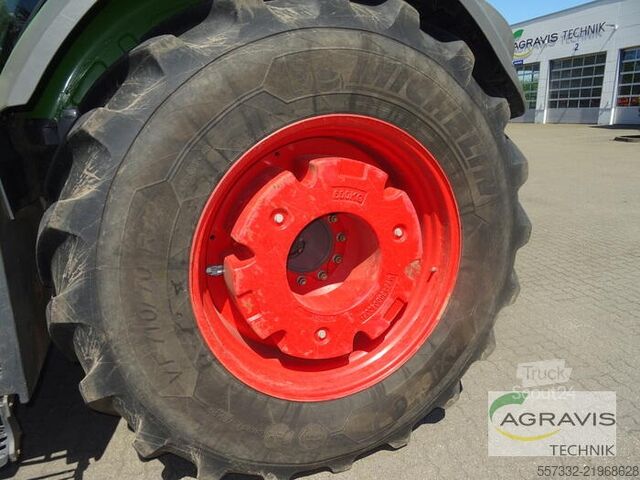 Tractor Fendt 828 VARIO S4