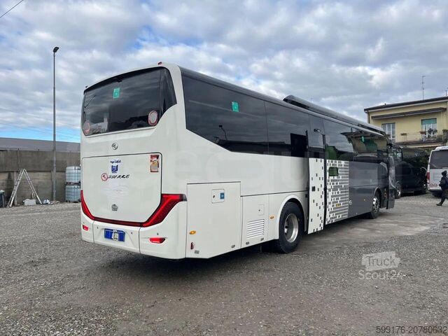 Car de tourisme King Long C12E