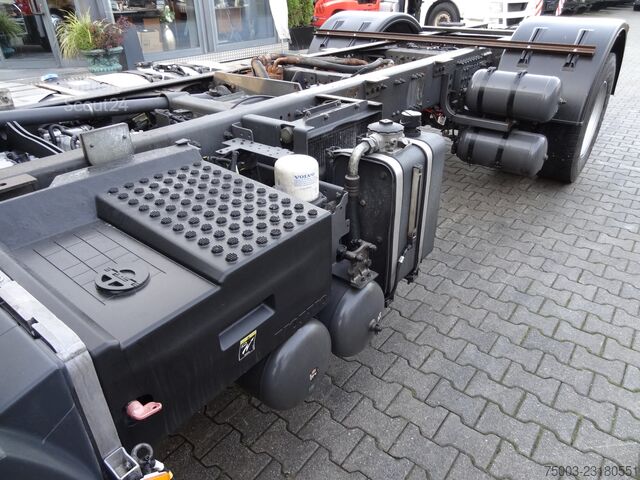 Sunkvežimio važiuoklė Volvo FM420 4X4 X-Track