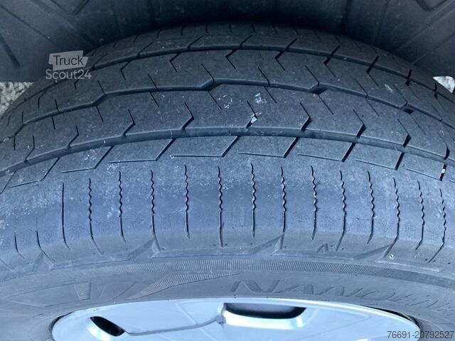 Panelinis furgonas Ford Custom 290 L1 - Doppia Cabina 6 posti -