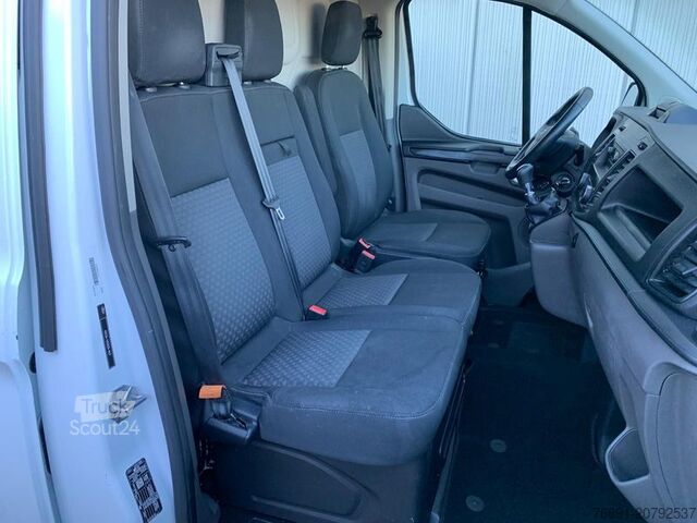 Panelinis furgonas Ford Custom 280 - Euro 6d Km: 66.400