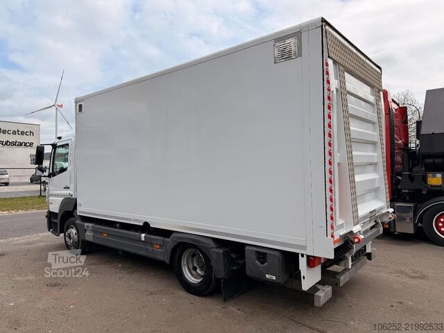 Benne fermée Mercedes-Benz ATEGO 1221 12T - INSULATED BOX 5,00M - TAILLIFT...