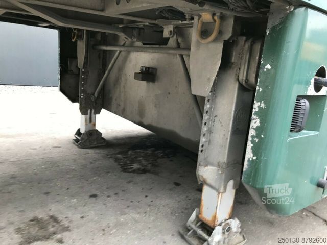 Naczepa do transportu bydła PEZZIOLI SBA 63/3.Stock, Aggregat, Hubdach, Tränke