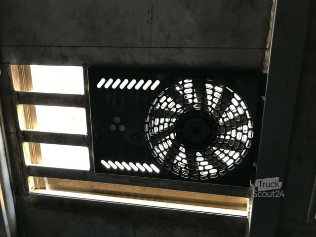 Naczepa do transportu bydła PEZZIOLI SBA 63/3.Stock, Aggregat, Hubdach, Tränke